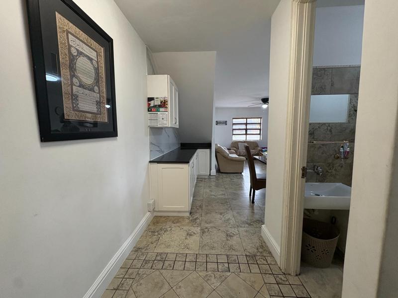 To Let 3 Bedroom Property for Rent in Wetton Western Cape
